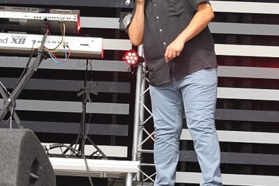 Bert (The Voice) @ Buitenbeenpop 2013, picture 17, photographed by Heidi Elen - FrontView Magazine