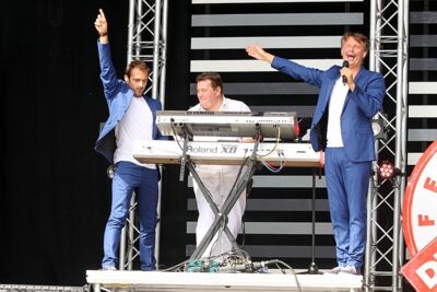 De Romeo's @ Buitenbeenpop 2013, picture 3, photographed by Heidi Elen - FrontView Magazine