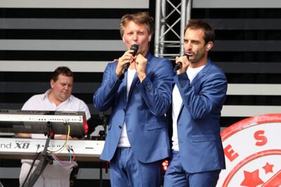 De Romeo's @ Buitenbeenpop 2013, picture 9, photographed by Heidi Elen - FrontView Magazine