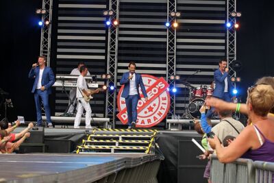 De Romeo's @ Buitenbeenpop 2013, picture 45, photographed by Heidi Elen - FrontView Magazine