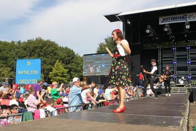 Dominomuziek @ Buitenbeenpop 2013, picture 6, photographed by Heidi Elen - FrontView Magazine