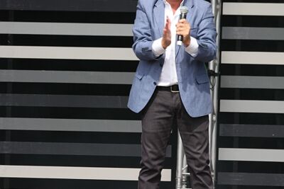 Luc Steeno @ Buitenbeenpop 2013, picture 17, photographed by Heidi Elen - FrontView Magazine