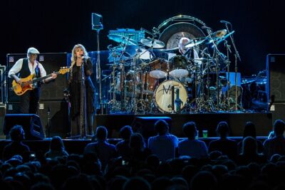 Fleetwood Mac @ Sportpaleis, picture 27, photographed by Edwin Houdevelt - FrontView Magazine