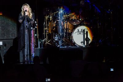 Fleetwood Mac @ Sportpaleis, picture 28, photographed by Edwin Houdevelt - FrontView Magazine