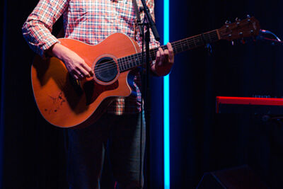 Tom Helsen @ Het Depot, picture 3, photographed by Elke Briers - FrontView Magazine