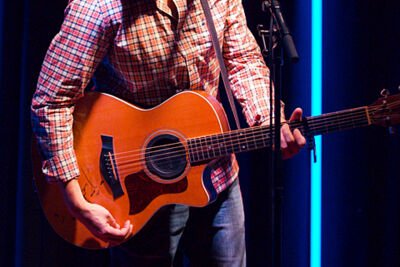 Tom Helsen @ Het Depot, picture 11, photographed by Elke Briers - FrontView Magazine