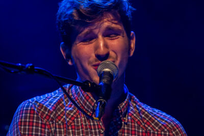 Tout va Bien met Wouter van Gestel @ De Roma, picture 1, photographed by Guy Danneels - FrontView Magazine