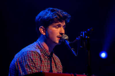 Tout va Bien met Wouter van Gestel @ De Roma, picture 5, photographed by Guy Danneels - FrontView Magazine