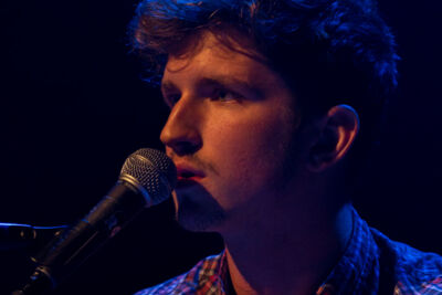 Tout va Bien met Wouter van Gestel @ De Roma, picture 6, photographed by Guy Danneels - FrontView Magazine
