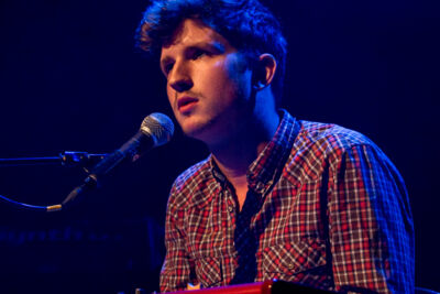 Tout va Bien met Wouter van Gestel @ De Roma, picture 12, photographed by Guy Danneels - FrontView Magazine