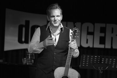 Raf Walschaerts - Jongen Toch @ De Singer - Rijkevorsel, picture 18, photographed by Martine Goetschalckx - FrontView Magazine