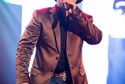 Christoff & Vrienden XL @ Ethias Arena, picture 32, photographed by Elke Briers - FrontView Magazine