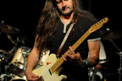 John Coghlan's Quo @ Back to the Roots Fest, picture 4, photographed by Paul Nouwen - FrontView Magazine