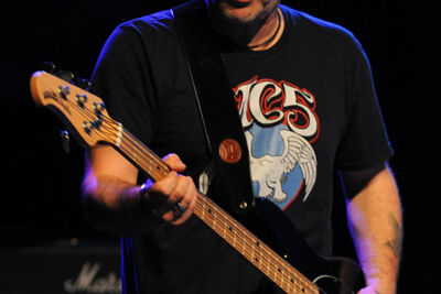 John Coghlan's Quo @ Back to the Roots Fest, picture 11, photographed by Paul Nouwen - FrontView Magazine
