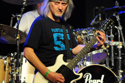John Coghlan's Quo @ Back to the Roots Fest, picture 12, photographed by Paul Nouwen - FrontView Magazine