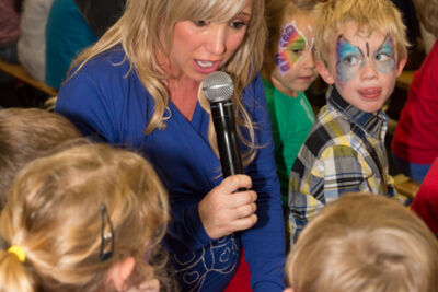 Kathleen CD Voorstelling "Vlinders" @ Kleuterschool Dol-Fijn te Liedekerke, picture 35, photographed by Guy Danneels - FrontView Magazine
