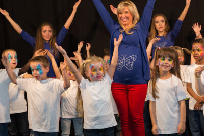 Kathleen CD Voorstelling "Vlinders" @ Kleuterschool Dol-Fijn te Liedekerke, picture 38, photographed by Guy Danneels - FrontView Magazine