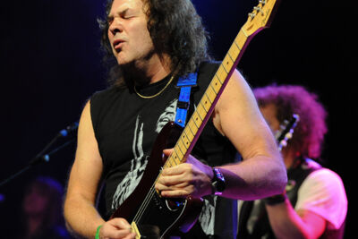 T-Rex (The music of Marc & Mickey) @ Back to the Roots Fest, picture 21, photographed by Paul Nouwen - FrontView Magazine