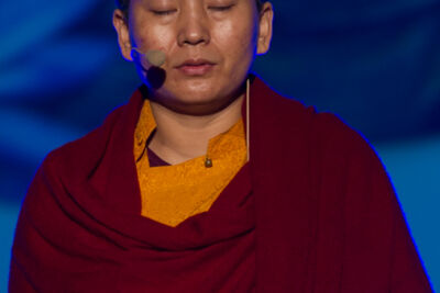 Ani Choying Drolma @ Casino Chaudfontaine, picture 20, photographed by Guy Danneels - FrontView Magazine