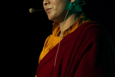 Ani Choying Drolma @ Casino Chaudfontaine, picture 24, photographed by Guy Danneels - FrontView Magazine