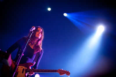 Warpaint @ AB, picture 5, photographed by Magali Decamps - FrontView Magazine