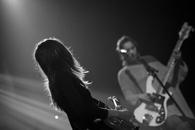 Warpaint @ AB, picture 7, photographed by Magali Decamps - FrontView Magazine