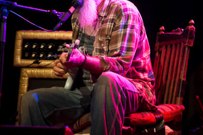 Seasick Steve @ Trix, picture 2, photographed by Steven Stausens - FrontView Magazine