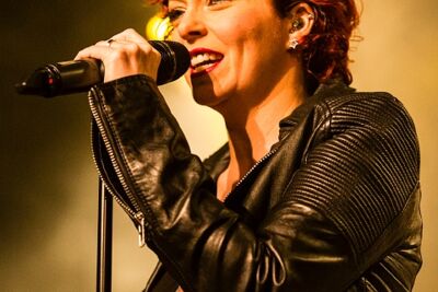 Anneke Van Giersbergen @ Effenaar, picture 1, photographed by Edwin Houdevelt - FrontView Magazine