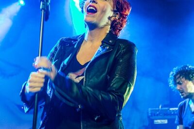 Anneke Van Giersbergen @ Effenaar, picture 14, photographed by Edwin Houdevelt - FrontView Magazine