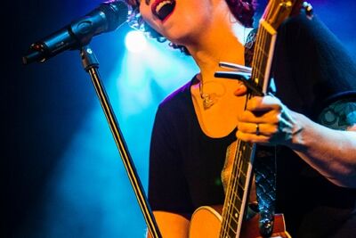 Anneke Van Giersbergen @ Effenaar, picture 32, photographed by Edwin Houdevelt - FrontView Magazine