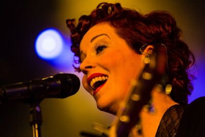 Anneke Van Giersbergen @ Effenaar, picture 35, photographed by Edwin Houdevelt - FrontView Magazine