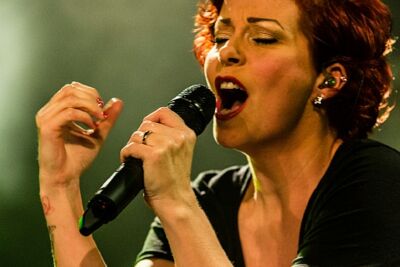 Anneke Van Giersbergen @ Effenaar, picture 41, photographed by Edwin Houdevelt - FrontView Magazine