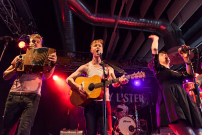 Skinny Lister @ Vans Warped Tour NL, picture 11, photographed by Dorien Goetschalckx - FrontView Magazine