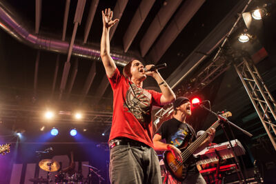 Watsky & Wax @ Vans Warped Tour NL, picture 20, photographed by Dorien Goetschalckx - FrontView Magazine