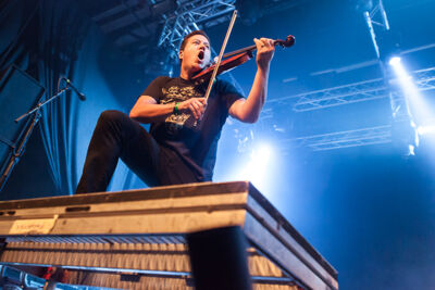 Yellowcard @ Vans Warped Tour NL, picture 2, photographed by Dorien Goetschalckx - FrontView Magazine