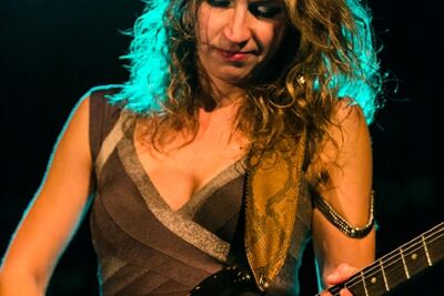 Ana Popovic @ Muziekodroom, picture 19, photographed by Edwin Houdevelt - FrontView Magazine