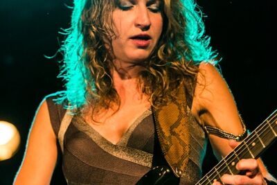 Ana Popovic @ Muziekodroom, picture 21, photographed by Edwin Houdevelt - FrontView Magazine