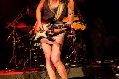 Ana Popovic @ Muziekodroom, picture 47, photographed by Edwin Houdevelt - FrontView Magazine