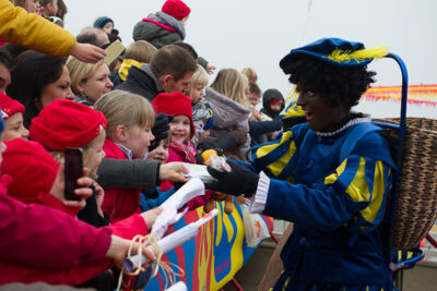 Aankomst Sinterklaas & Zwarte Piet @ Antwerpen, picture 27, photographed by Marc Ras - FrontView Magazine
