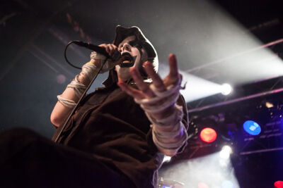 Deadly Circus Fire @ 013, picture 4, photographed by Dorien Goetschalckx - FrontView Magazine