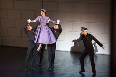 Matthew Bourne's Swan Lake @ Stadsschouwburg, picture 13, photographed by Koen Rondelez - FrontView Magazine