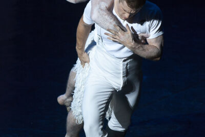 Matthew Bourne's Swan Lake @ Stadsschouwburg, picture 44, photographed by Koen Rondelez - FrontView Magazine