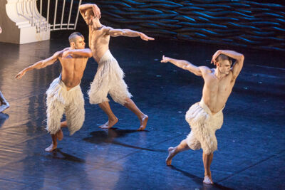 Matthew Bourne's Swan Lake @ Stadsschouwburg, picture 51, photographed by Koen Rondelez - FrontView Magazine