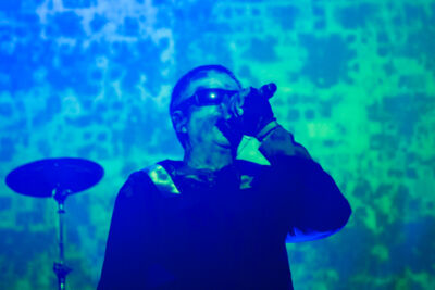 Front 242 @ De Casino, picture 14, photographed by Davy Vissers - FrontView Magazine