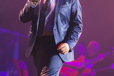Semino Rossi @ Ethias Arena, picture 16, photographed by Elke Briers - FrontView Magazine
