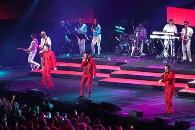 Zingpaleis 2013 @ Ethias Arena Hasselt, picture 1, photographed by Heidi Elen - FrontView Magazine