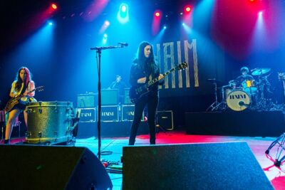 Haim @ Trix, picture 3, photographed by Edwin Houdevelt - FrontView Magazine