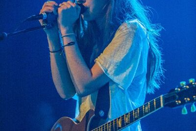 Haim @ Trix, picture 15, photographed by Edwin Houdevelt - FrontView Magazine