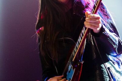 Haim @ Trix, picture 26, photographed by Edwin Houdevelt - FrontView Magazine