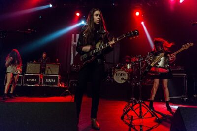 Haim @ Trix, picture 31, photographed by Edwin Houdevelt - FrontView Magazine